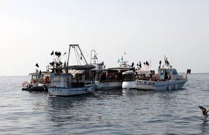 Policija savjetovala ribarima: 'Sutra se ponašajte normalno'