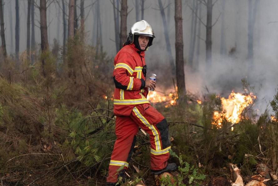 Wildfires rage in southern France