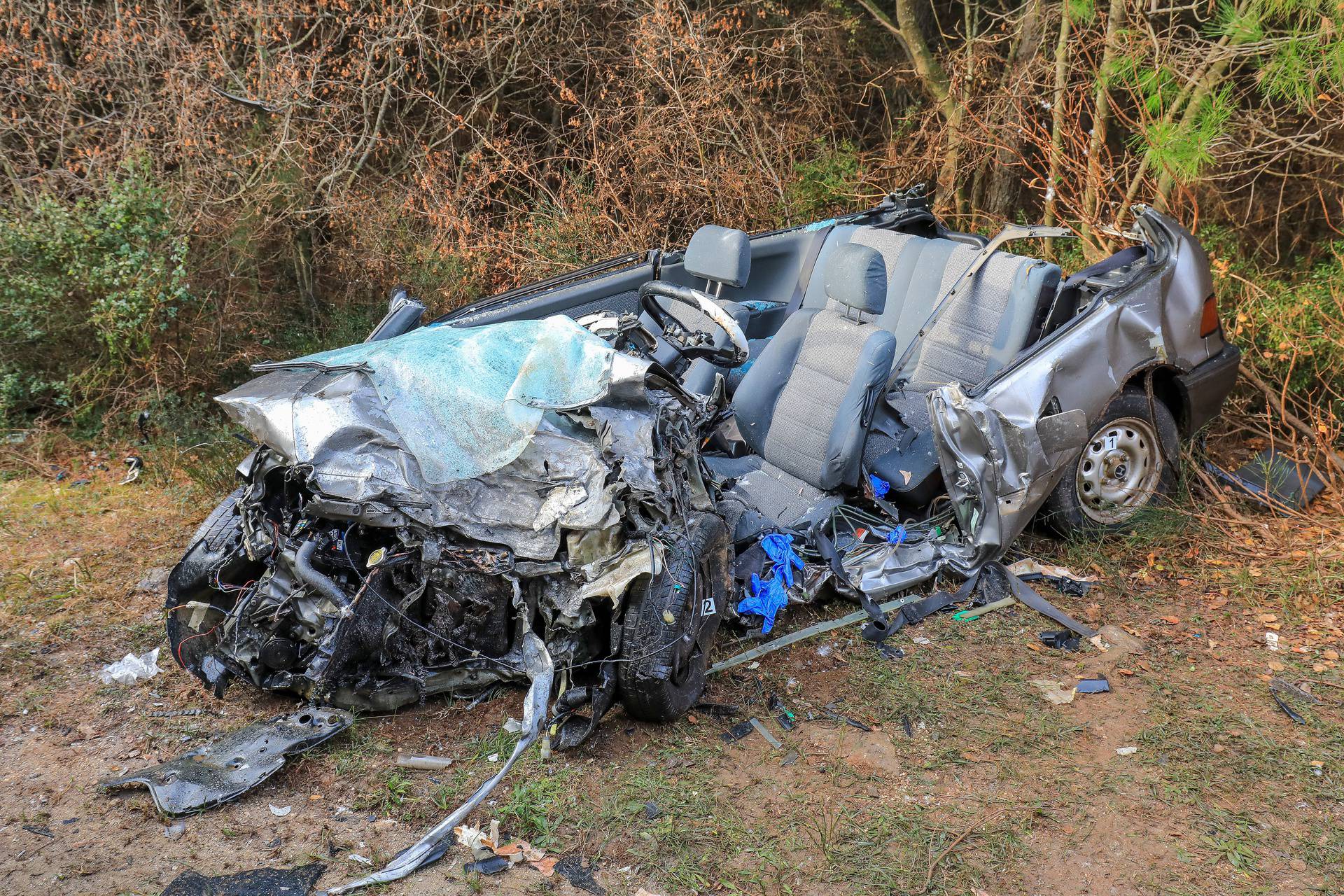 U sudaru kamiona i automobila nedaleko Pule jedna je osoba poginula