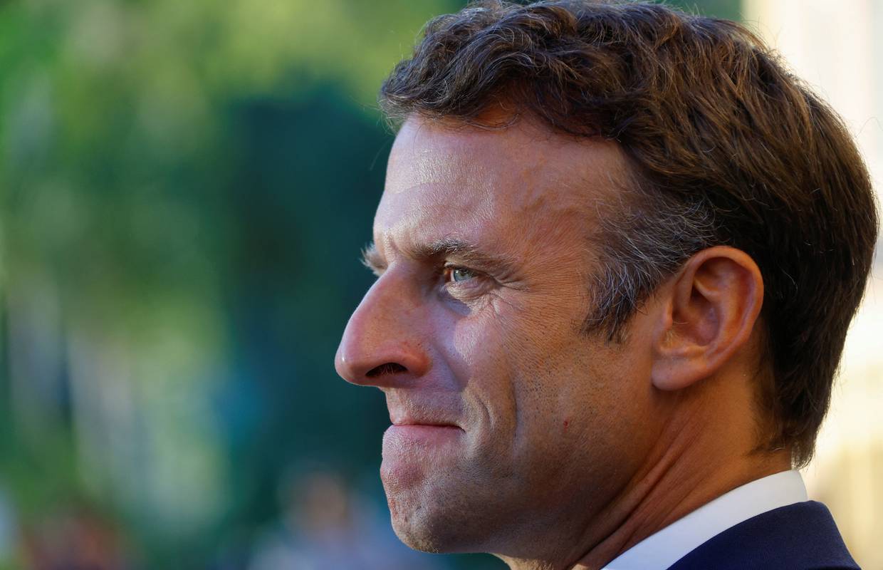Macron upozorio Francuze na veliku promjenu zbog krize: 'Ovo je kraj obilju i bezbrižnosti'