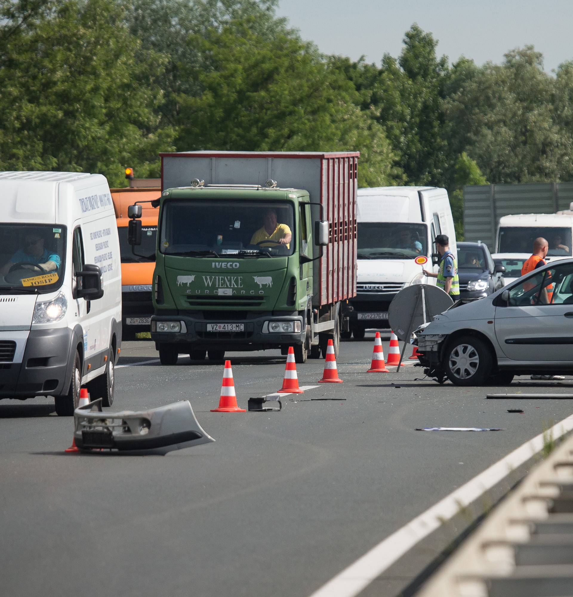 Sudar četiri automobila na A4: Još se ne zna ima li ozlijeđenih