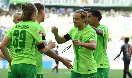 Drama u svlačionici Wolfsburga: Majerov suigrač posvađao se sa sportskim direktorom!