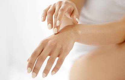 Tri razloga zašto je koža ruku suha i kako riješiti problem