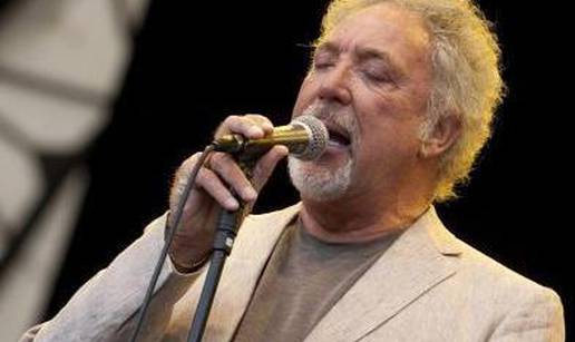 Prava sitnica: Tom Jones nudi leopard-dom za 55 milijuna kn