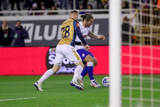 UŽIVO Hajduk - Rijeka 2-2: Festival kartona na Poljudu, Gattuso napravio prve poteze...