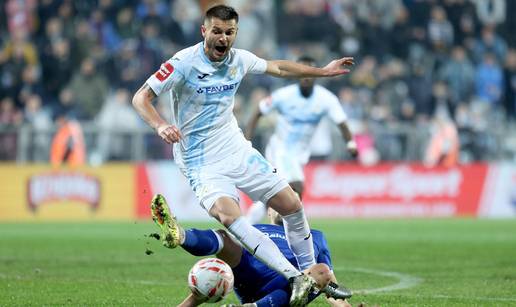 Navija&ccaron;i Rijeke: 'Husi&cacute; glumi Beckenbauera'. 'Ravno pobjedi'