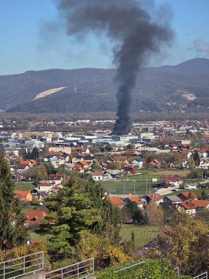 FOTO/VIDEO Još se dimi u Sv. Nedelji: 'Nije opasno za ljude'