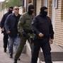 &Ccaron;epin:  Policija i djelatnici USKOK-a ispred ku&cacute;e Dragana Bakovi&cacute;a zvanog Bambur