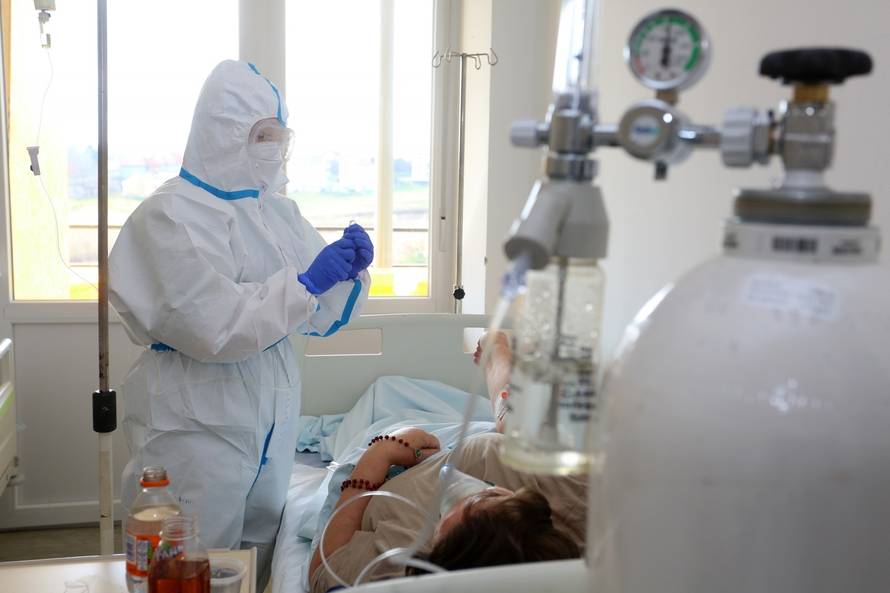 Kapaciteti covid odjela karlovačke bolnice popunjeni, na respir