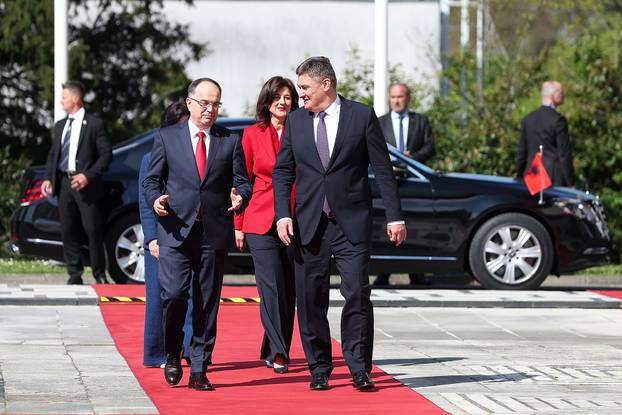 Zagreb: Predsjednik Albanije Bajram Begaj stigao u dvodnevni državni posjet Hrvatskoj, dočekao ga je predsjednik Milanović