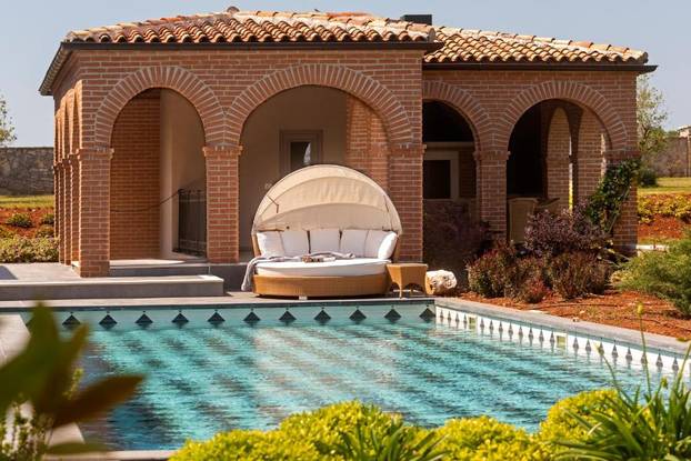 FOTO Kao da ste u Toskani: Ova predivna vila spaja talijanski dizajn i istarski šarm