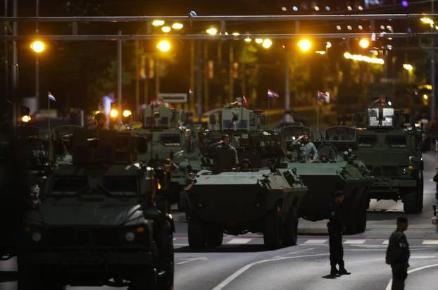 Generalna proba svečanog vojnog mimohoda u večernjim satima privukla zanimanje zagrepčana