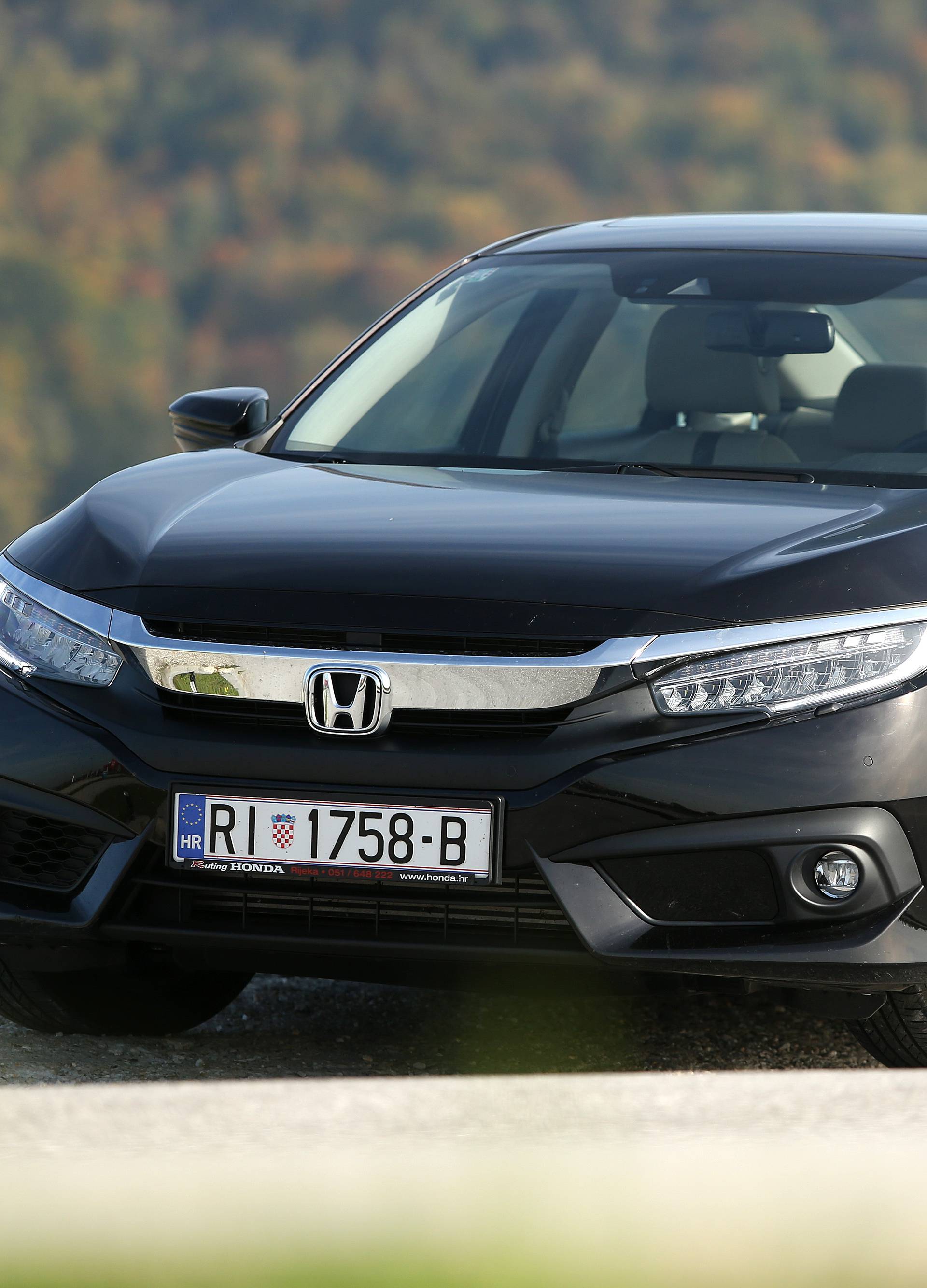 Honda Civic Sedan je i više nego dobra zamjena za Accord