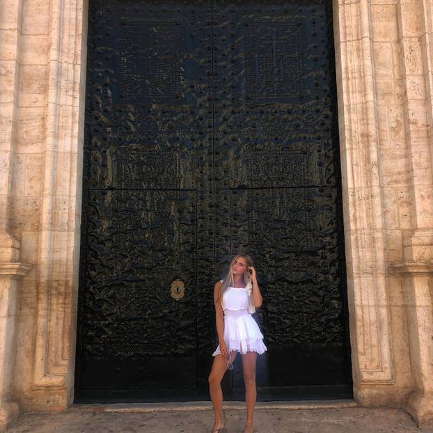 FOTO Bivši igrač Liverpoola je čestitao kćeri rođendan. Nije ni slutio kakve će reakcije izazvati