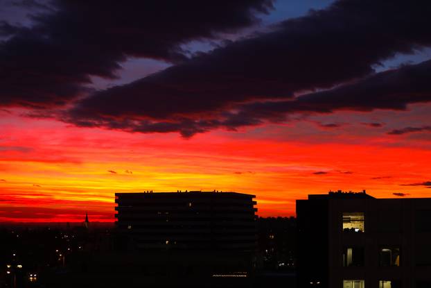 Zalazak nad Novim Zagrebom