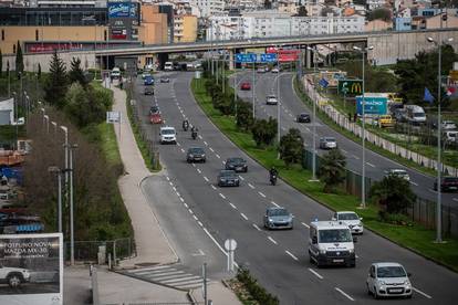 FOTO Boysi u konvoju auta stižu na Poljud. Dočekala ih policija