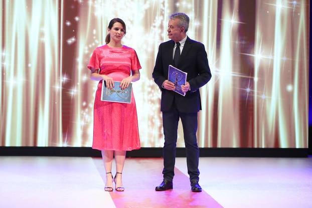 Zagreb: Trudna Doris Pinčić u društvu  Marija Sedmaka vodila je  Izbor za Kraljicu Zagreba 