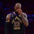 LeBron James &scaron;okirao i napustio Lakerse! Ali ne ide i u mirovinu