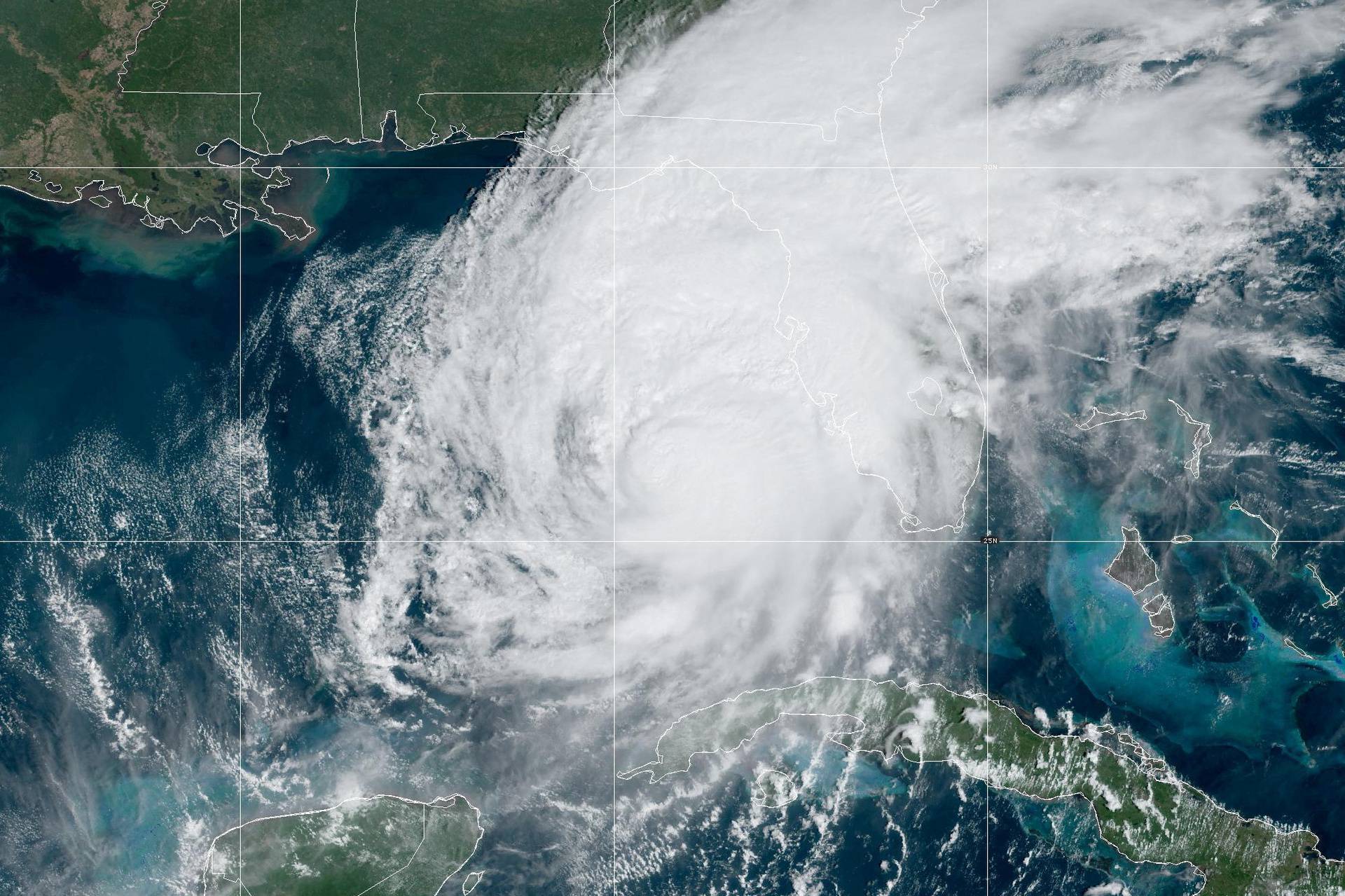 Hurricane Milton progressing towards Florida in the Gulf of Mexico