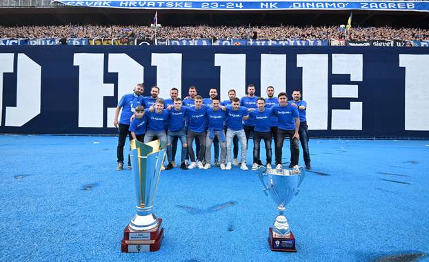 Zagreb: Kadeti i juniori Dinama te igraci Futsal Dinama iznijeli su trofeje na maksimirski teren
