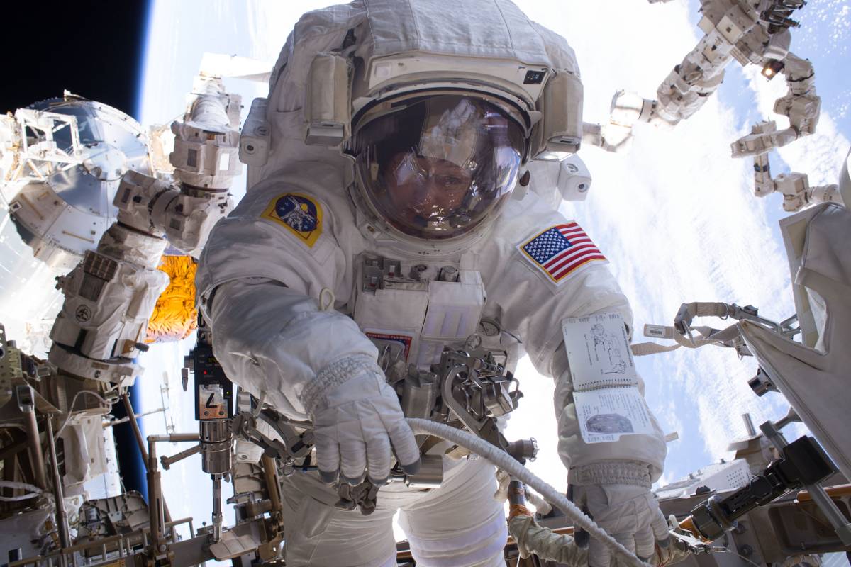Koliko zarađuju astronauti koji u svemiru riskiraju svoj život?