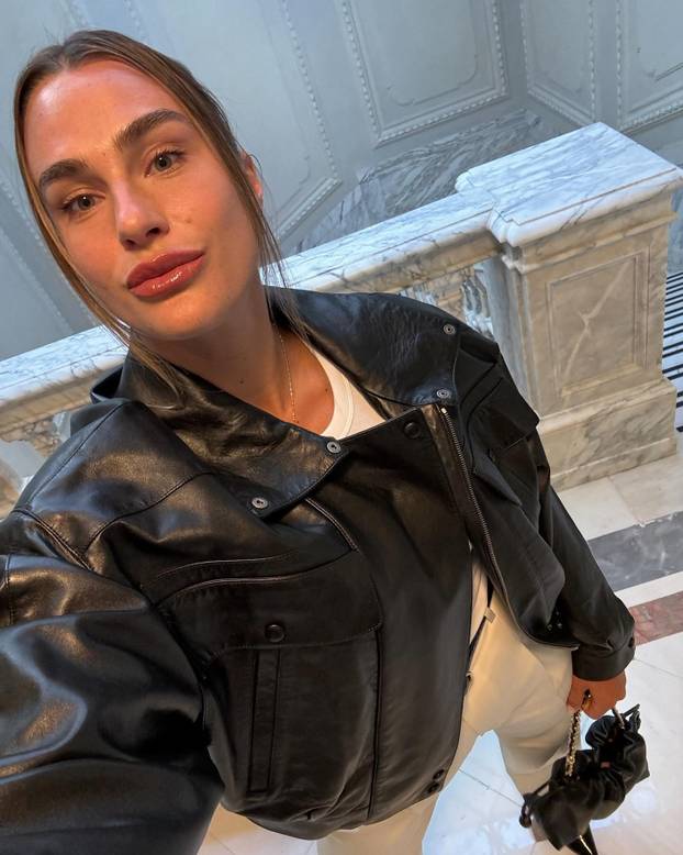 FOTO Vruće ljeto najbolje na svijetu: Skinula se za pratitelje, napunila baterije i pomela sve