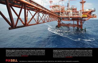 Vlada odabrala pet tvrtki koje će moći bušiti naftu u Jadranu
