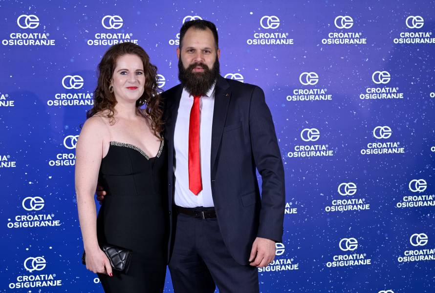 Zagreb: Okupljanje uzvanika uoči Božićnog gala koncerta Croatia osiguranja "Croatia povezana pjesmom"