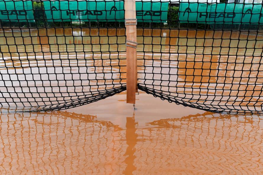 Kaos u Zagrebu: Poplavile dvije bolnice, ceste, garaže, fakultet