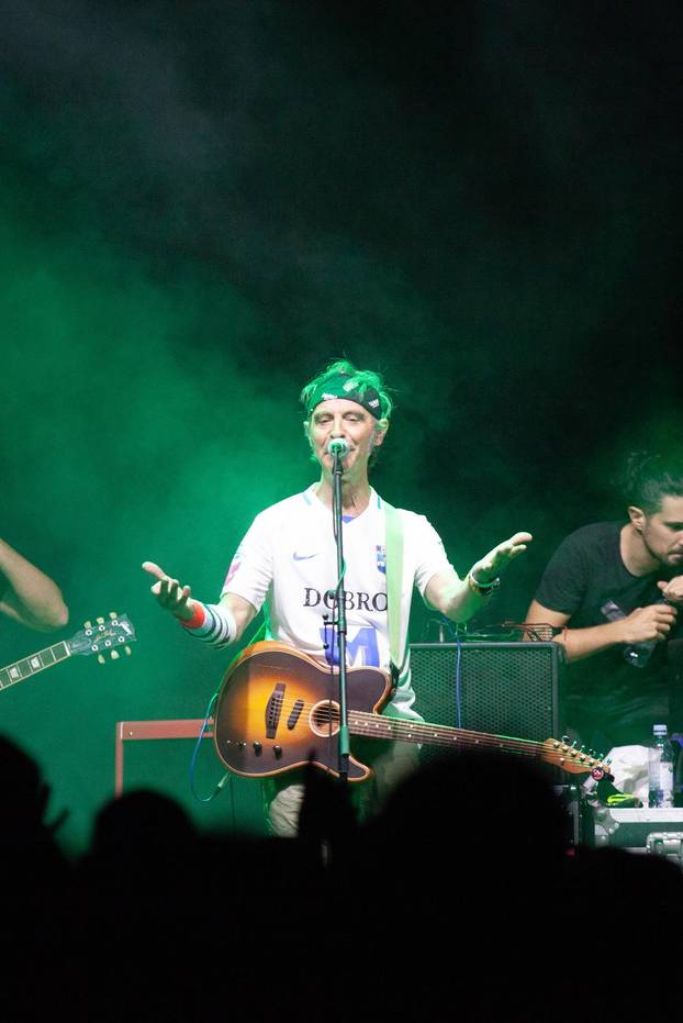 Osijek: Bajaga i Instruktori održali koncert u dvorani Gradski vrt 