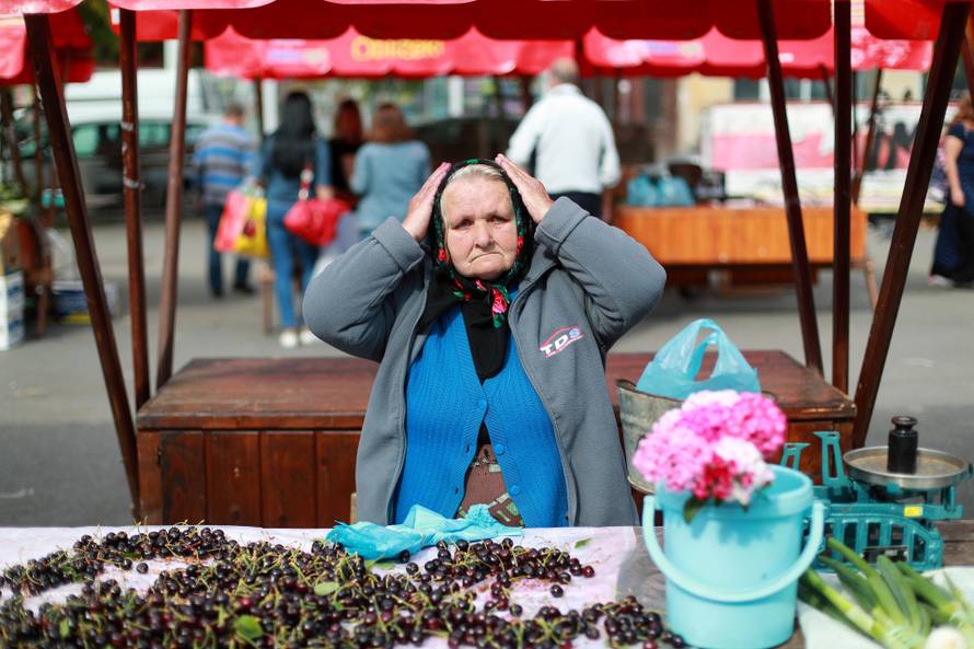 Baka Marica: 'Nisam tužna, ali nisam baš fotogenična. Unuk mi kaže da sam legenda s Britanca'