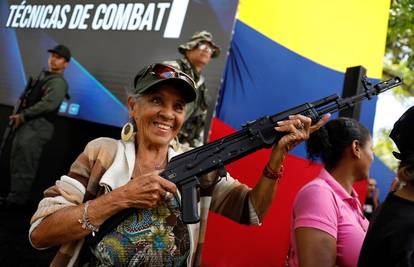 Bake i duge cijevi u Venezueli: 'Mi smo spremne za rat...'