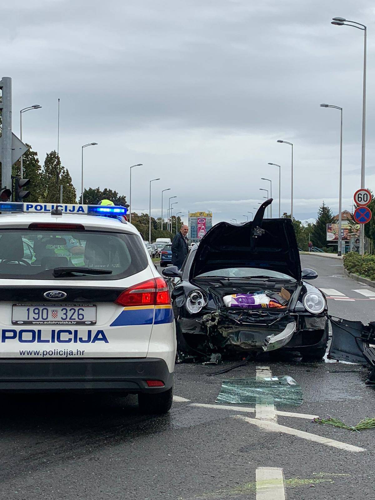 Sudarili se Porsche i BMW u Zagrebu, ozlijeđeno dvoje ljudi