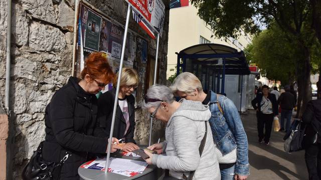 Å ibenik: Sindikati joÅ¡ uvijek prikupljaju potpise za referendum protiv odlaska u mirovinu sa 67