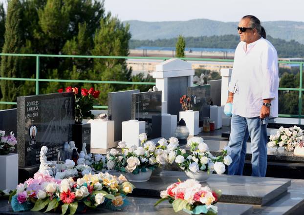 Šibenik: Otac Dolores Lamaše posjetio njezin grob na obljetnicu njezine smrti