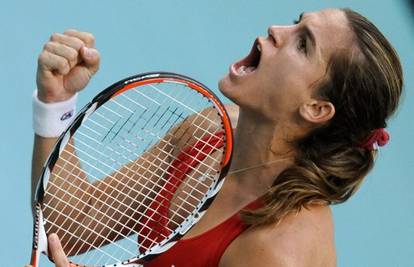 Amelie Mauresmo objavila je da se povlači iz tenisa...