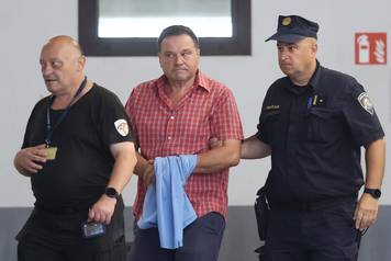 Zagreb: Damir &Scaron;egota doveden u prostorije USKOK-a
