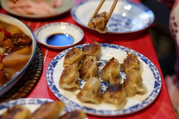 Zagreb: Kineski restoran i čajana Jing Yuan Teahouse u Gajnicama