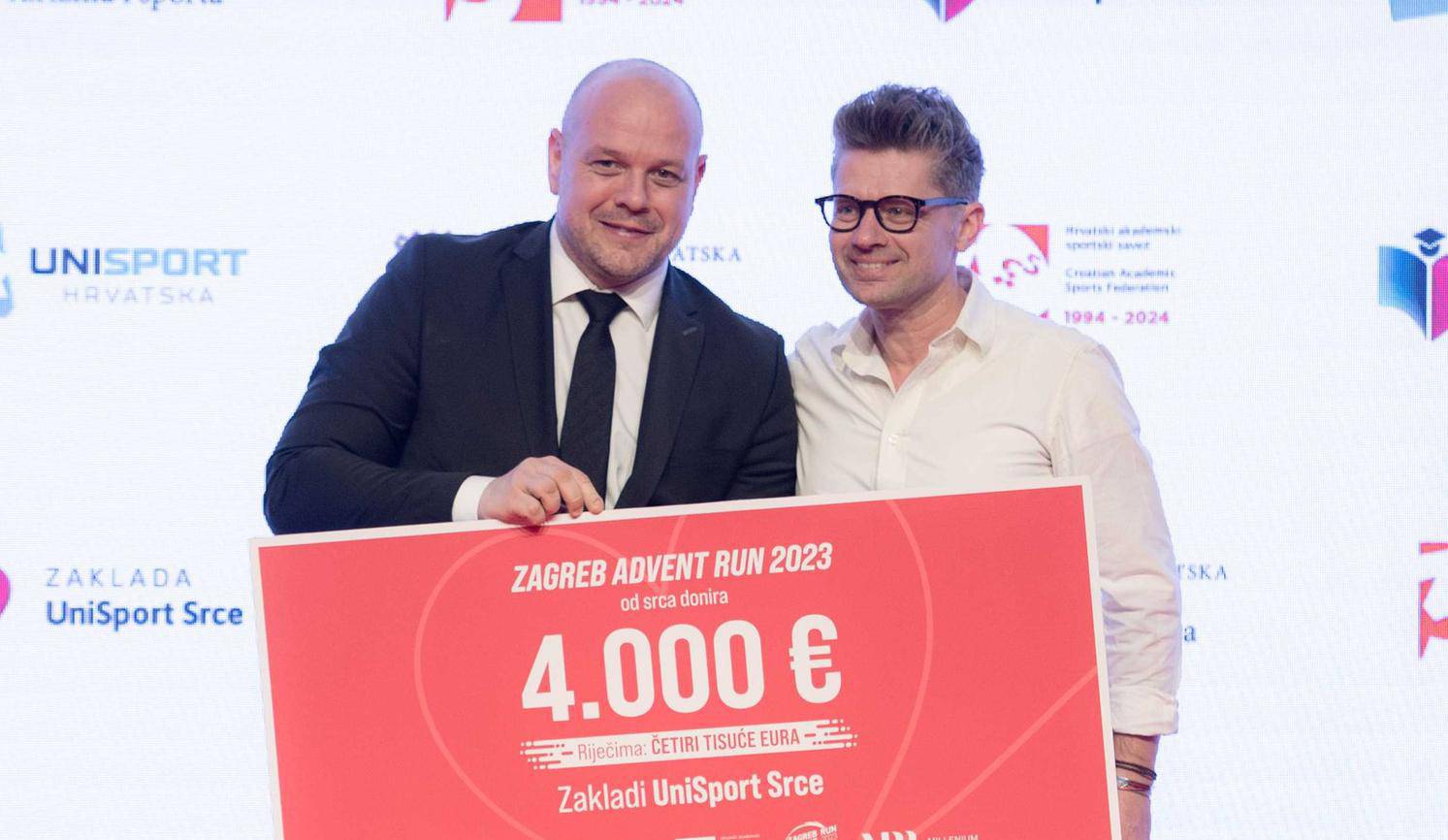 Zagreb Advent Run dodijelio je 4000 € Zakladi UniSport Srce