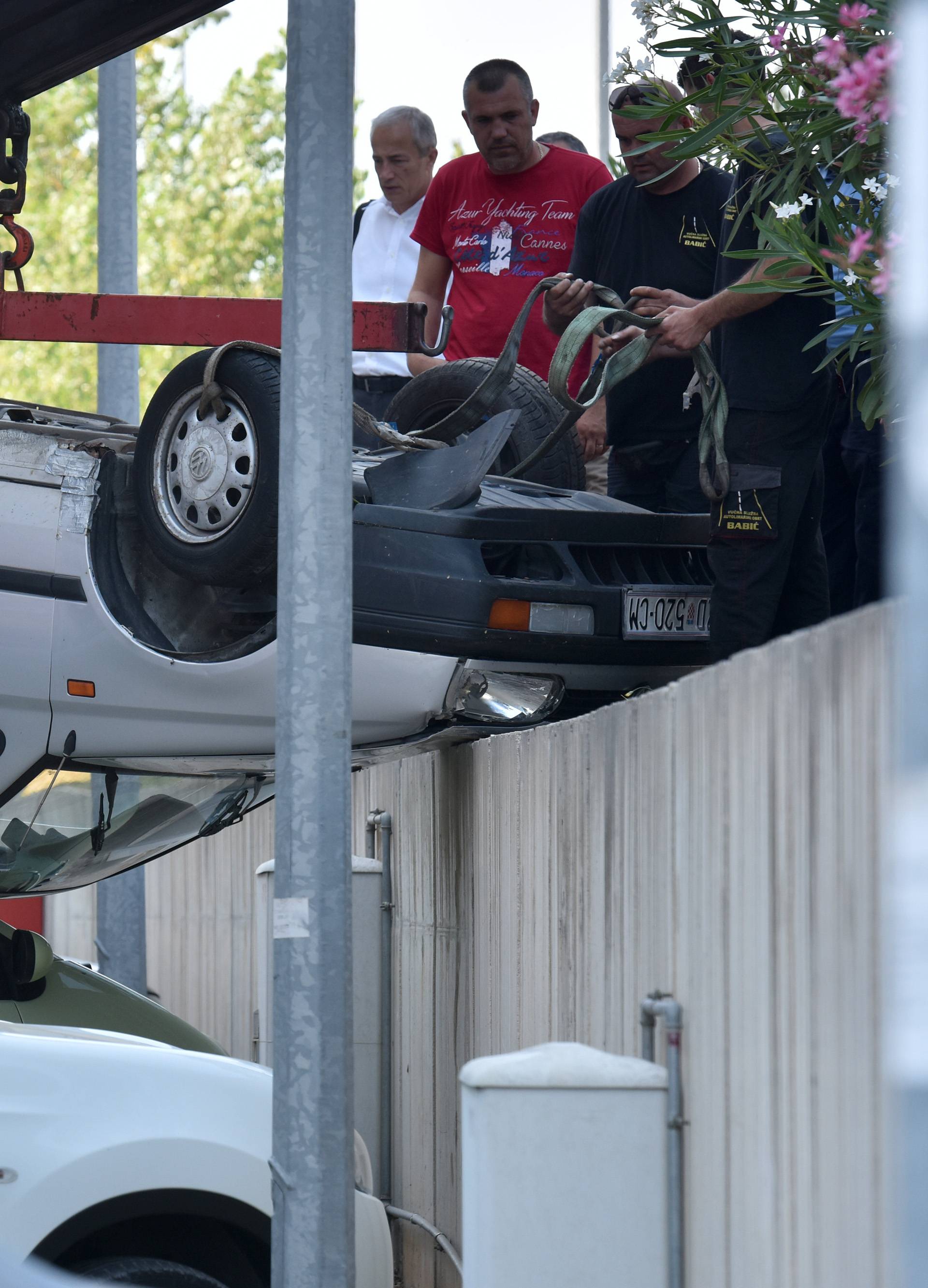 Vozačica (48) u Zadru se na parkiralištu prevrnula na krov