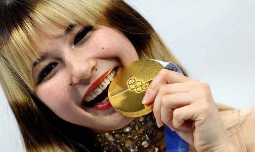 Osvojila dva zlata pa ostala bez medalje. Morala ju je vratiti