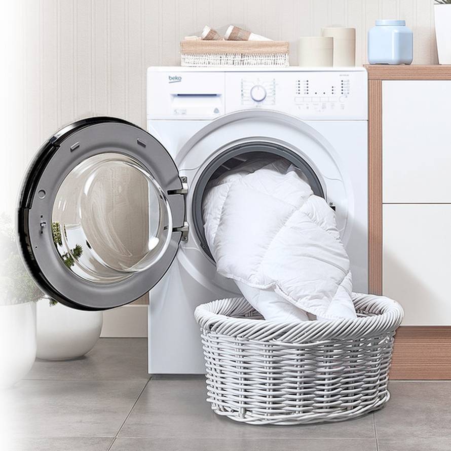 Mala ali funkcionalna perilica za rublje za svaku kupaonicu