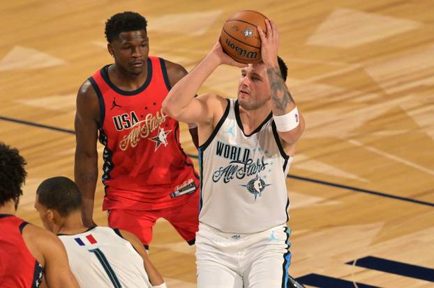 FOTO Poznati na NBA all staru: Kraljevski par privukao poglede