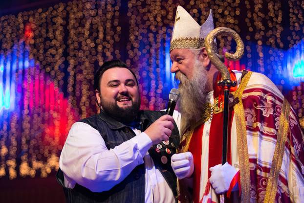 FOTO Jacques Houdek slavi 45. rođendan: Pogledajte kako se mijenjao od početka karijere