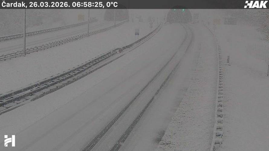 FOTO SNIJEG ZAMEO CESTU Evo kako izgleda A6 Zagreb - Rijeka