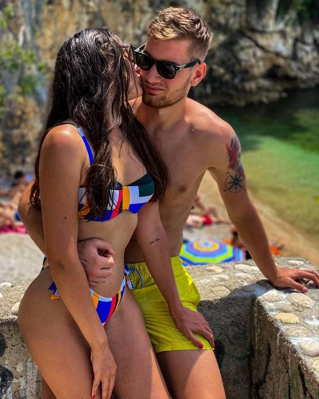 FOTO One su najveće navijačice naših rukometaša! Danas će ih bodriti da osvoje novo zlato...