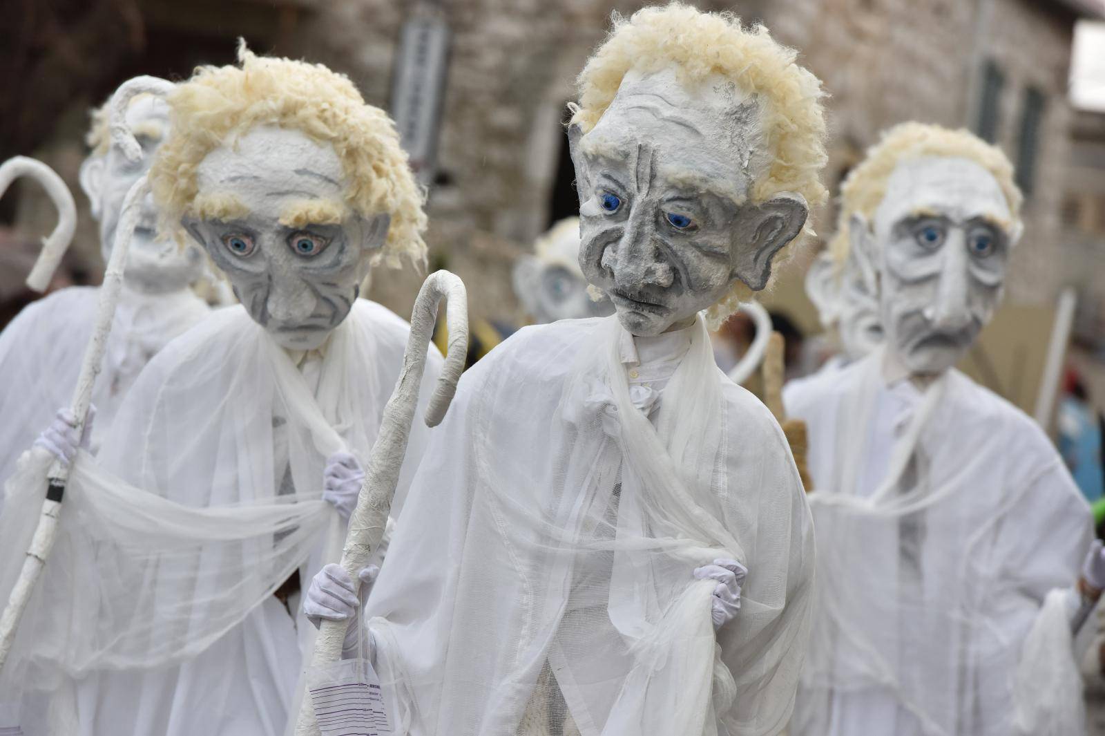 Murterske bake - povorka koja oduÅ¡evljava posjetitelje originalnim maskama i zabavom