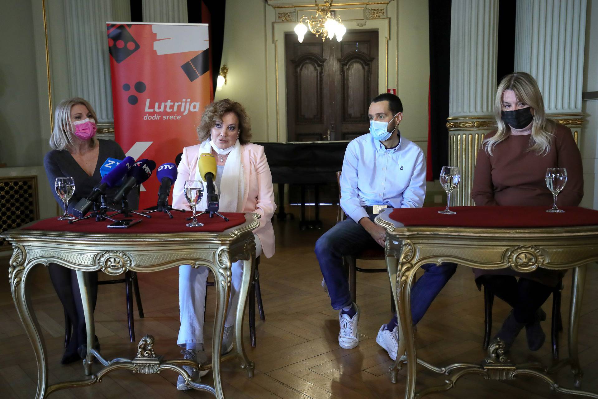 Zagreb: Predstavljen humanitarni projekt "Kazalište sa srcem" za pomoć nastradalima u potresu