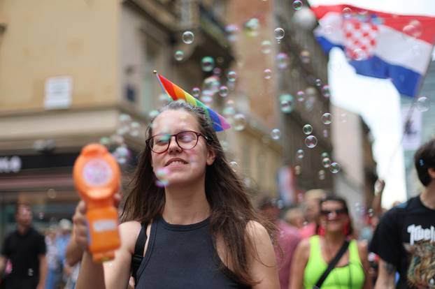 Zagreb: 25. Povorka ponosa LGBTIQ zajednice "Korak po korak, iskorak!"