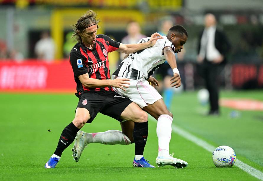 Serie A - AC Milan v Juventus